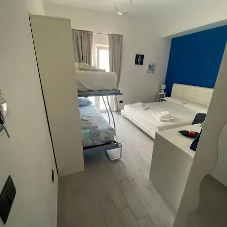 Alto Salento - Pool And Sun Bed & Breakfast 4*